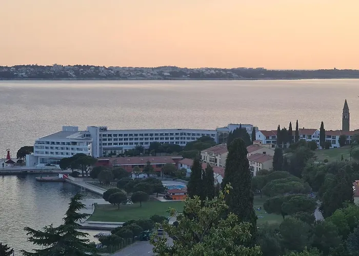 Bella Vista