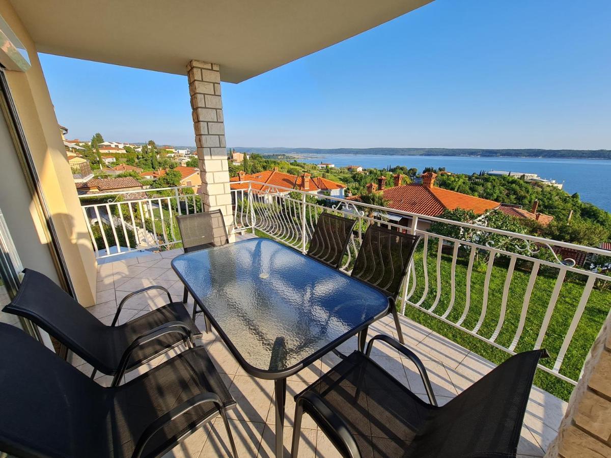 Bella Vista